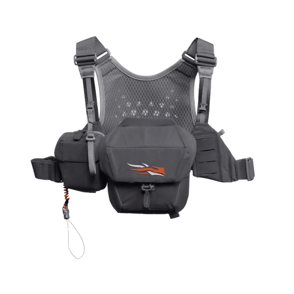 Sitka flash optics harness i grå. En praktisk taske til opbevaring af kikkert m.m.