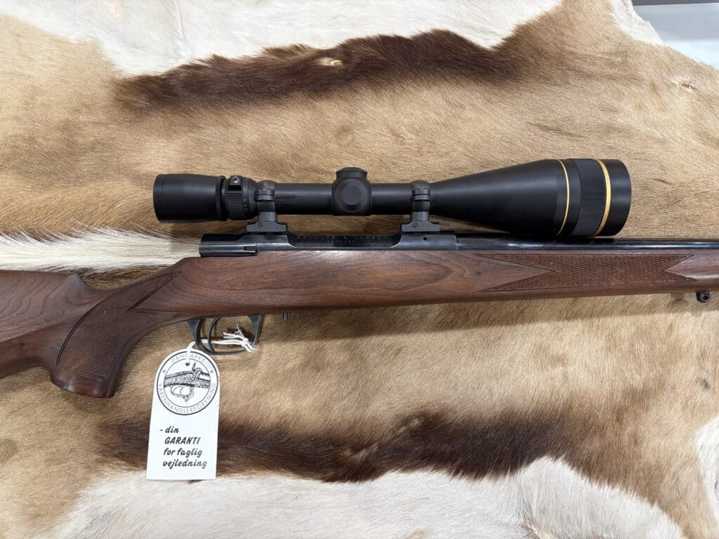 Schultz & Larsen M97-DL LINKS Kal. 22-250 - Leupold 6,5-20x50