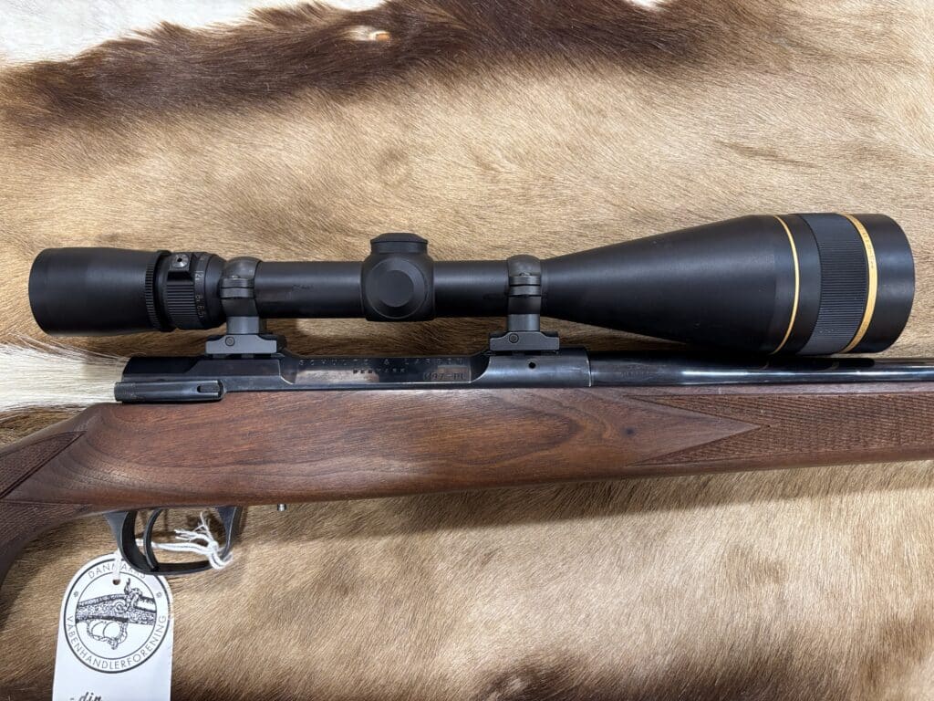 Schultz & Larsen M97-DL LINKS Kal. 22-250 - Leupold 6,5-20x50