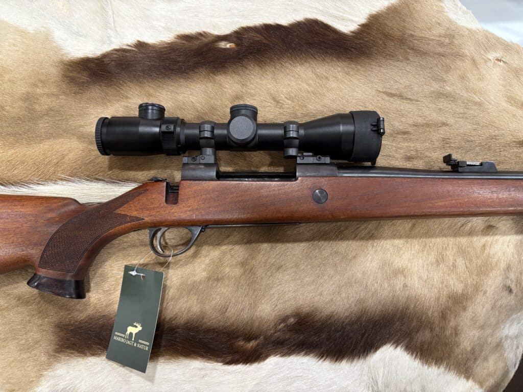 Sako L61R Kal. 30-06 - Nikon 1,5-6x40 + Sonic Dæmper