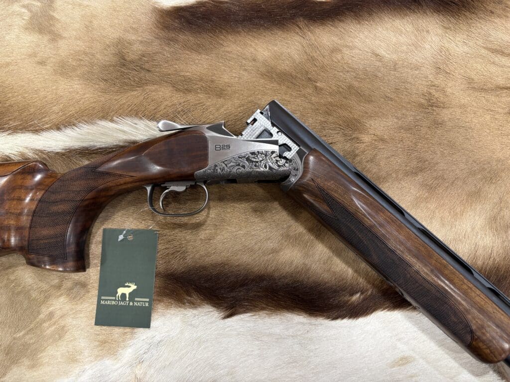 Browning B825 Pro Sport ADJ Kal. 12/76 - 76cm Løb