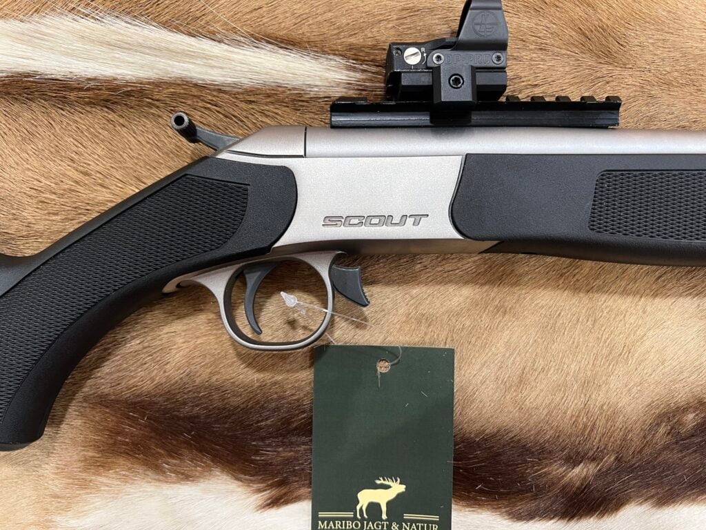 Bergara Scout Kal. 222 Rem - m. Leupold Rødpunkt + 5/8-24UNEF